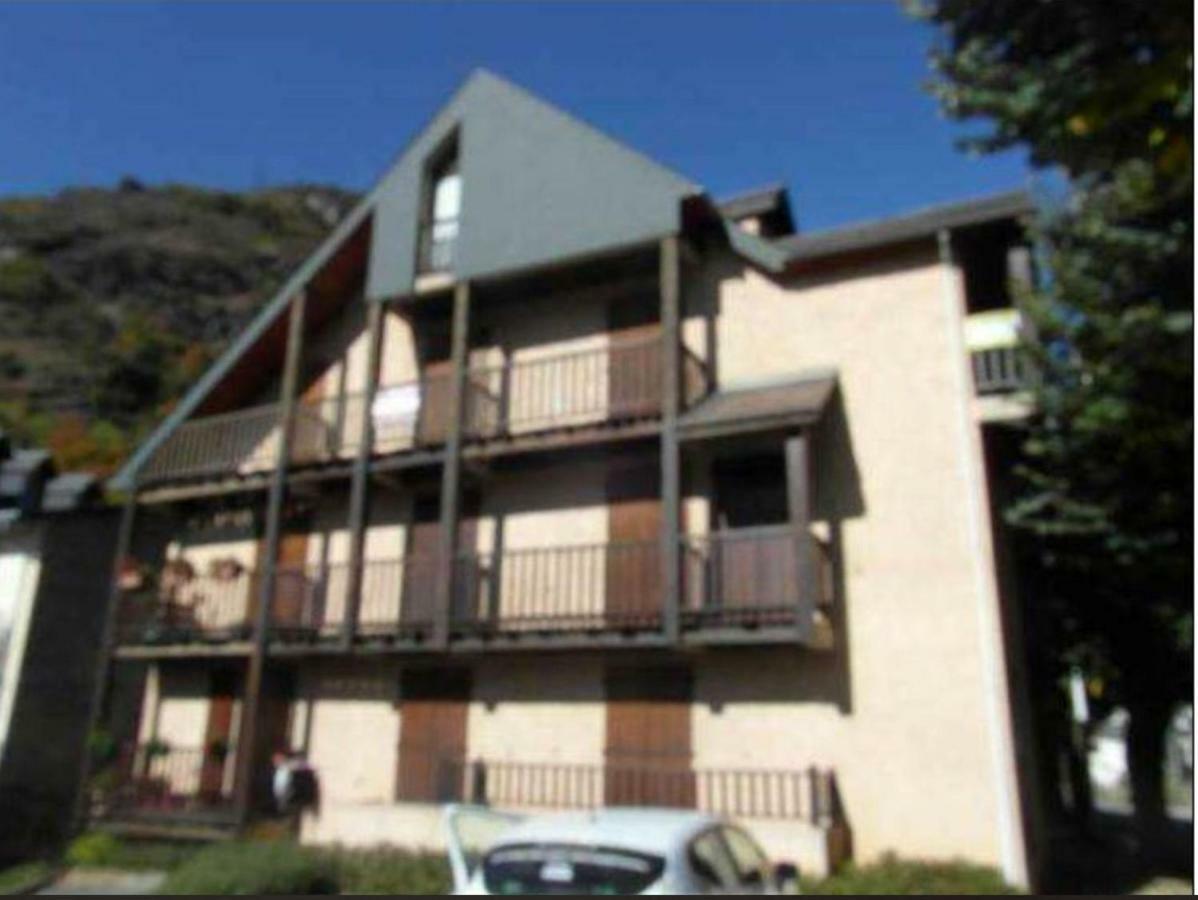 33 Boulevard Charles De Gaulle Bagnères-de-Luchon Exteriör bild